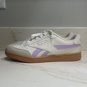 Reebok White and Purple Sneakers